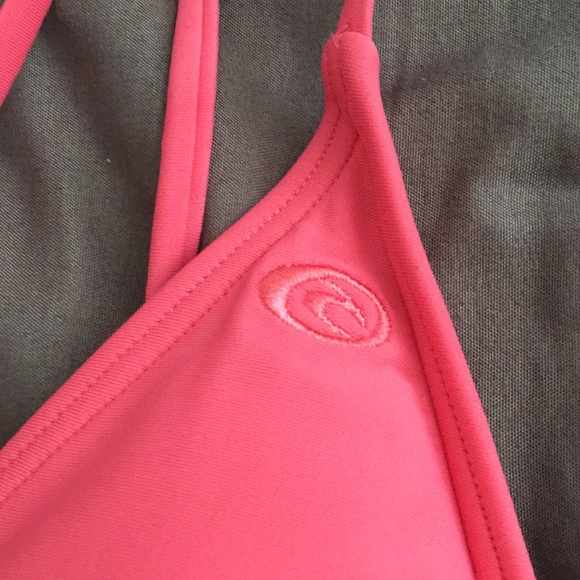 ⚡️SOLD⚡️RIPCURL SWIM TOP - Picture 2 of 3